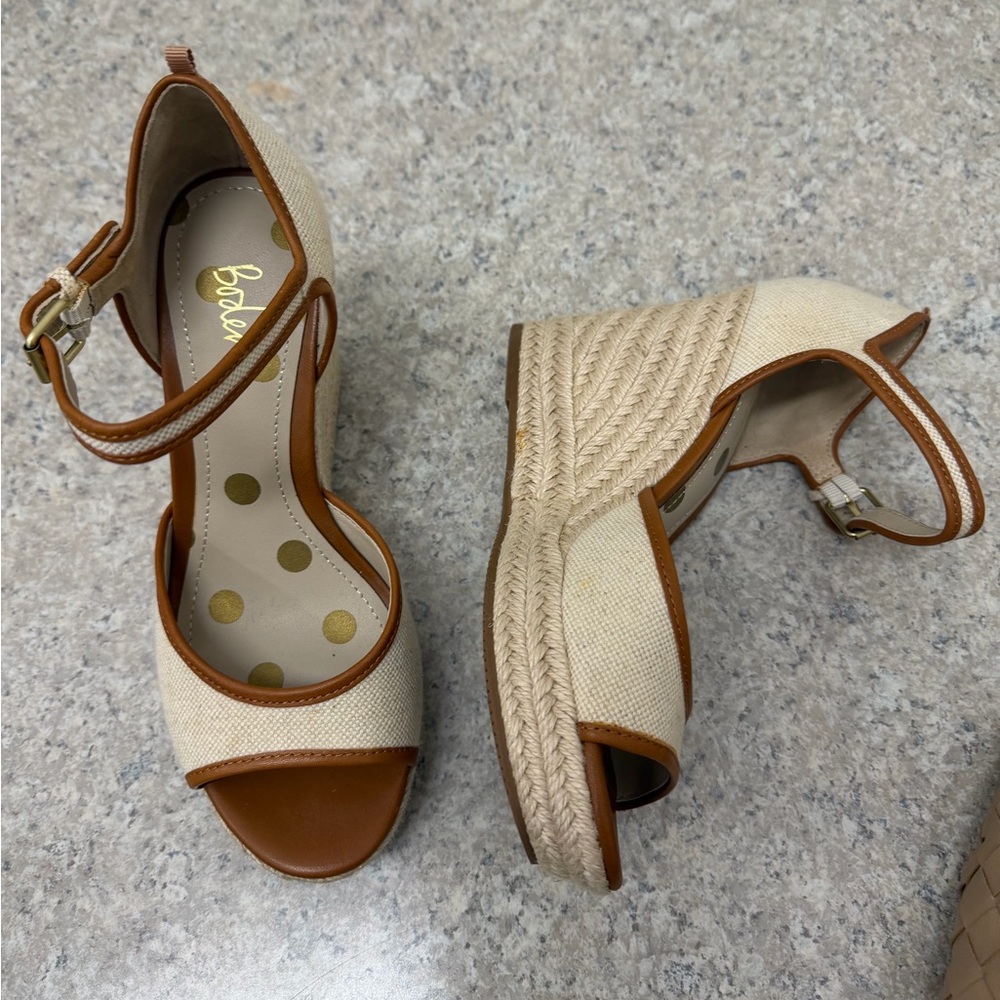🌼 Boden Cream and Tan Espadrille Wedge Sandals - Picture 2 of 6
